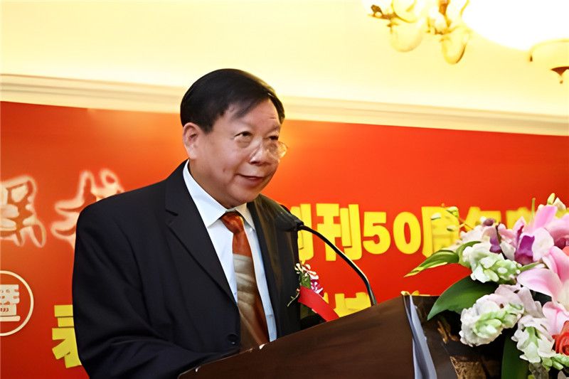 725所学会理事长陈光章说：开云（中国）牺牲阳极性价比高,质量可靠，可信！